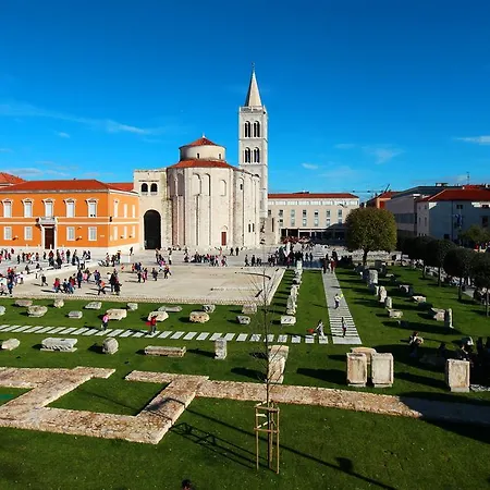 Laura * Zadar
