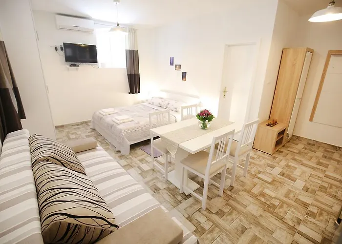 Studio Laura Apartment Zadar