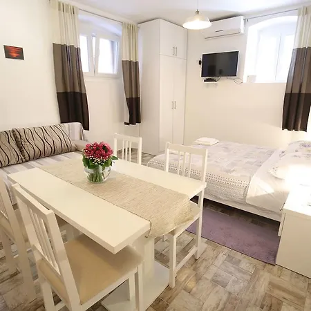 Apartmán Laura *
